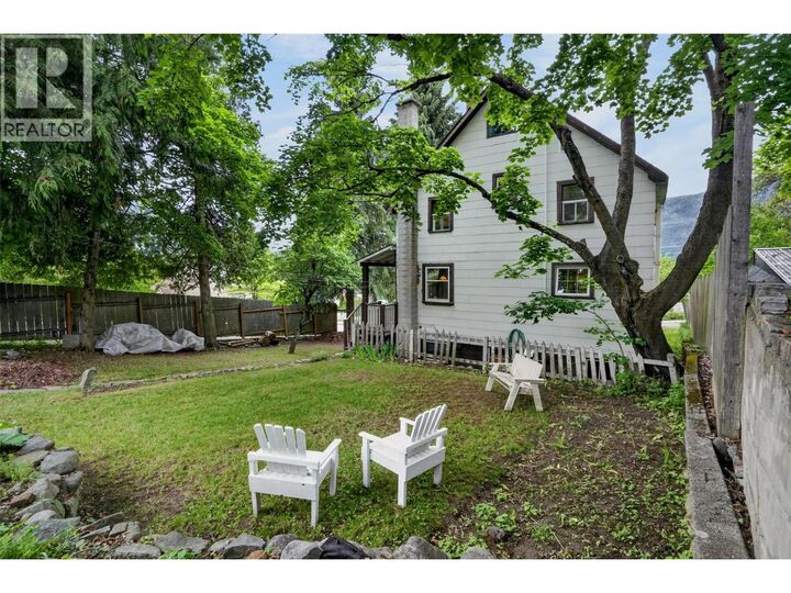 Property Photo:  404 Houston Street  BC V1L 5H5 