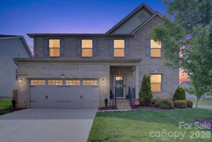 Property Photo: 1677 Scarbrough Circle SW NC 28025