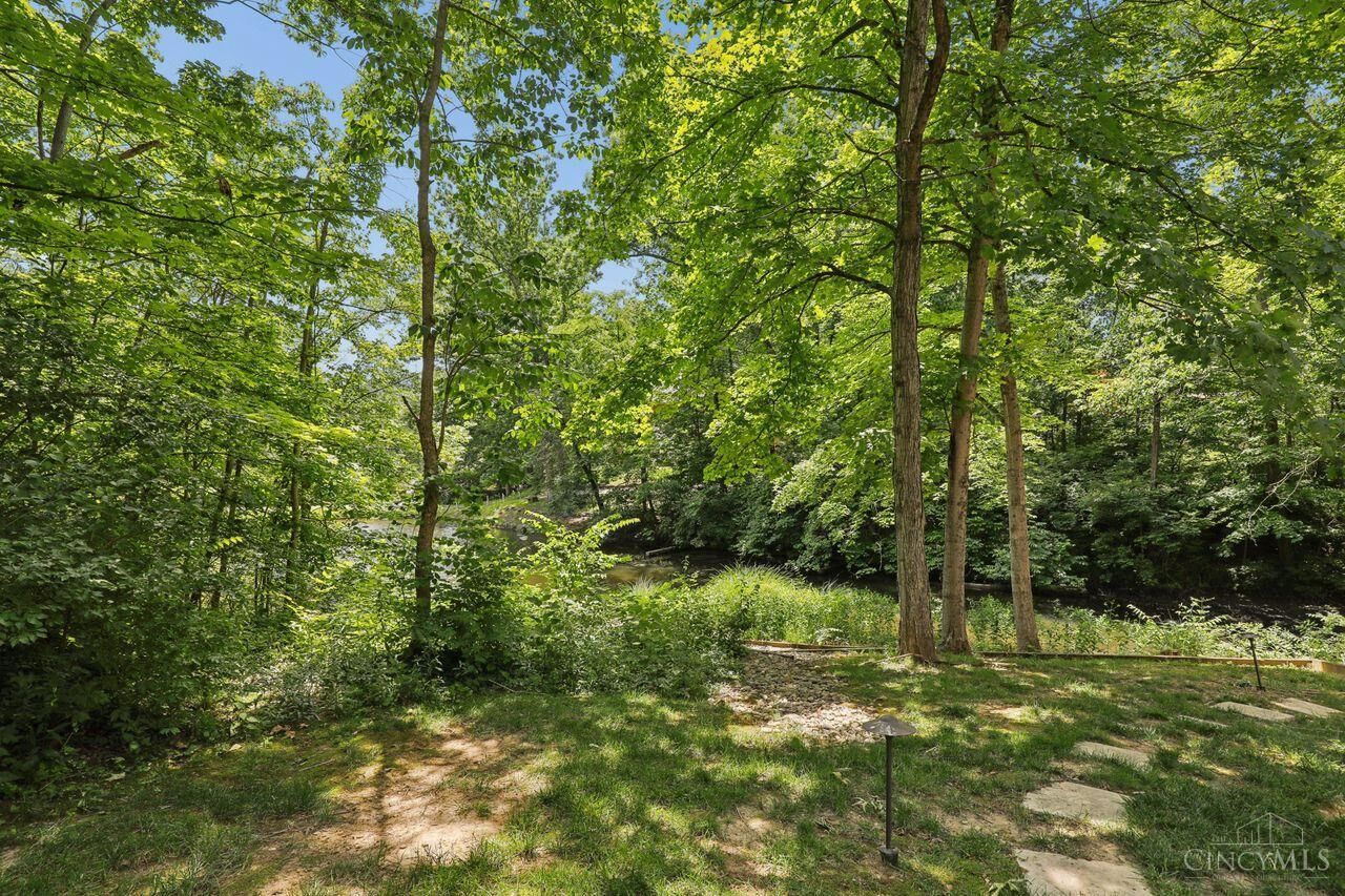 Property Photo:  8383 Ellenwoods Drive  OH 45249 