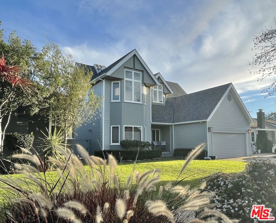 Property Photo:  12542 Brooklake St  CA 90066 