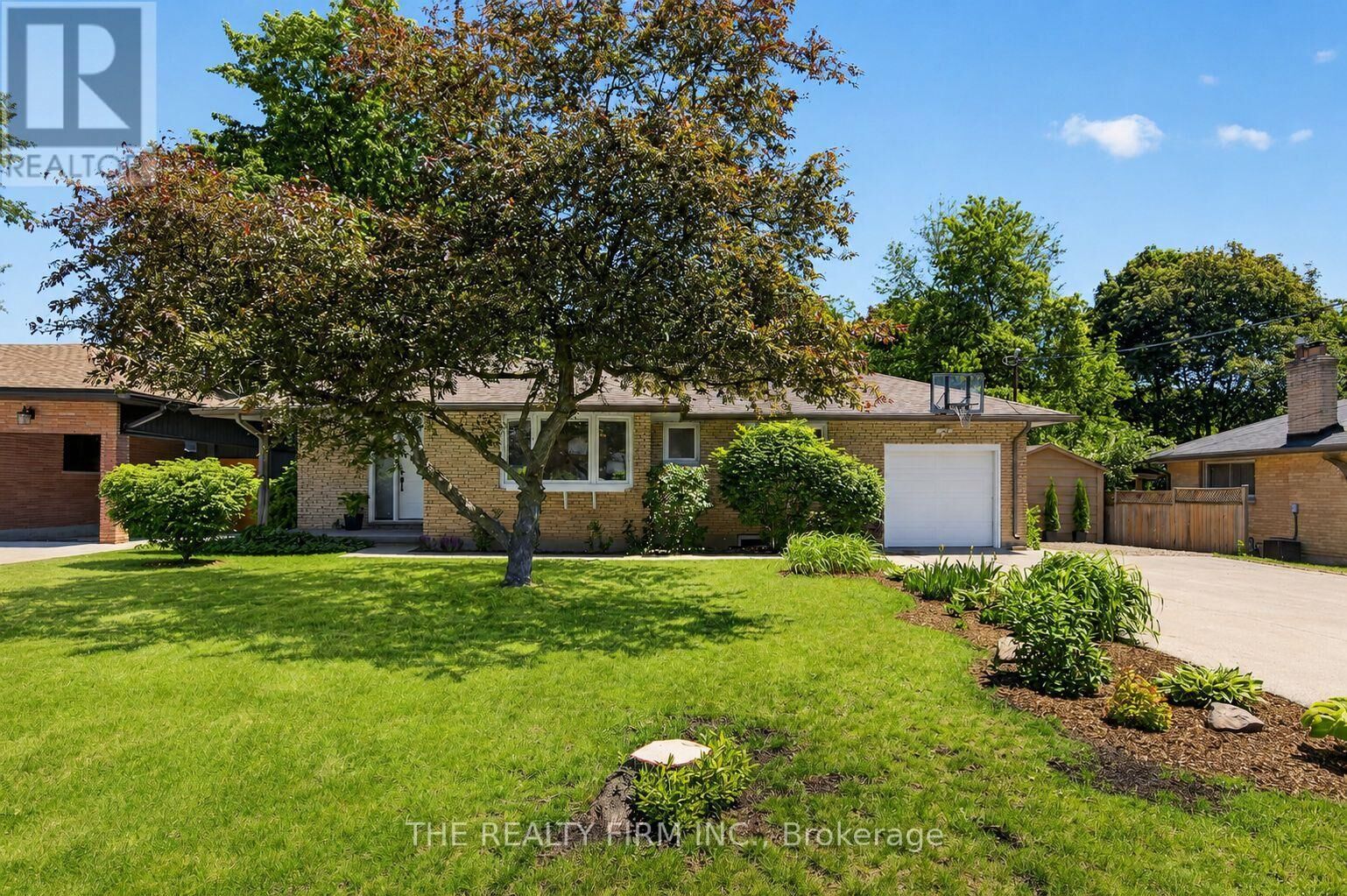 Property Photo:  493 Cypress Avenue  ON N6H 3R4 