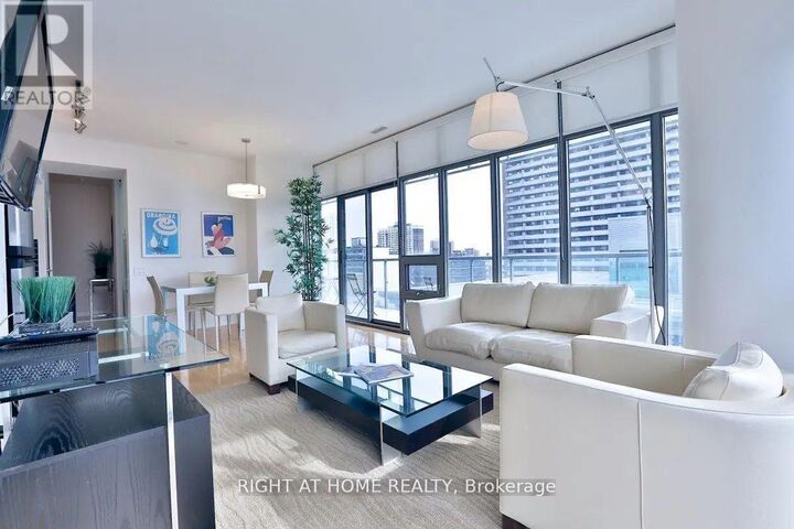 Property Photo:  33 Charles Street East 1005  ON M4Y 1R9 