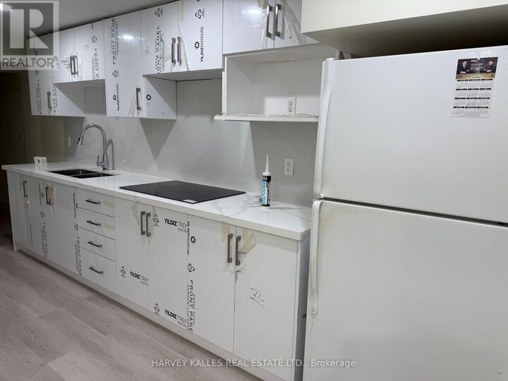 Property Photo:  116 Enchanted Hills Crescent Bsmt  ON M1V 3P3 