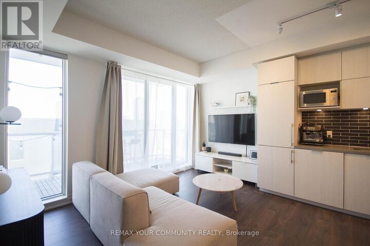 Property Photo:  10 Rouge Valley Drive West 1005  ON L6G 0G9 