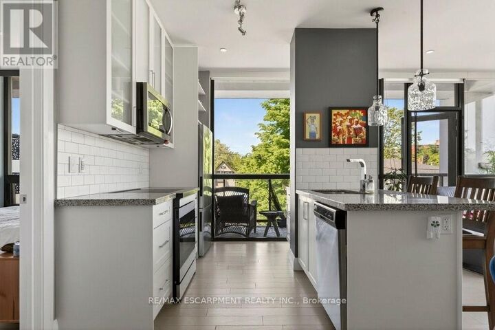 Property Photo:  101 Locke Street South 212  ON L8P 4A6 