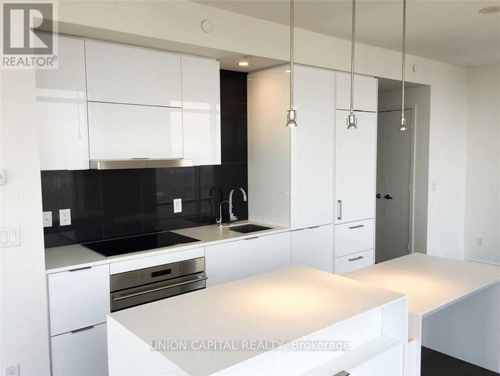 Property Photo: 1 Bloor Street East 5704 ON M4W 0A8