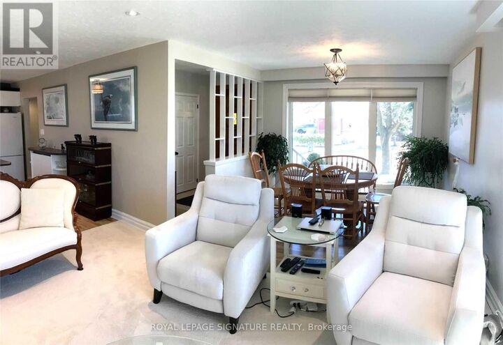 Property Photo:  2 Learmont Drive Main  ON M9R 2E3 