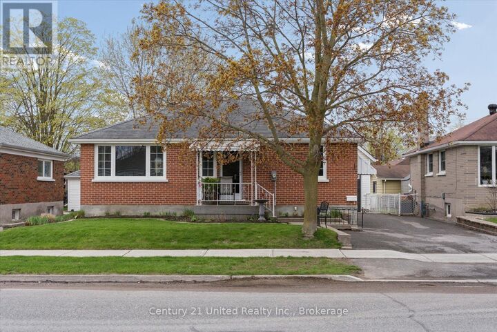 Property Photo:  679 Bellaire Street  ON K9J 3Y5 