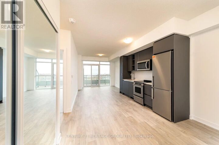 Property Photo:  251 Manitoba Street 1305  ON M8Y 0C7 