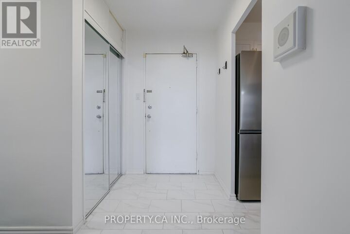 Property Photo:  85 Emmett Avenue 2008  ON M6M 5A2 