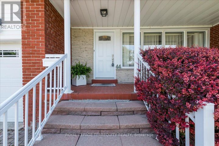 Property Photo:  44 Margaret Avenue  ON M2J 4C3 