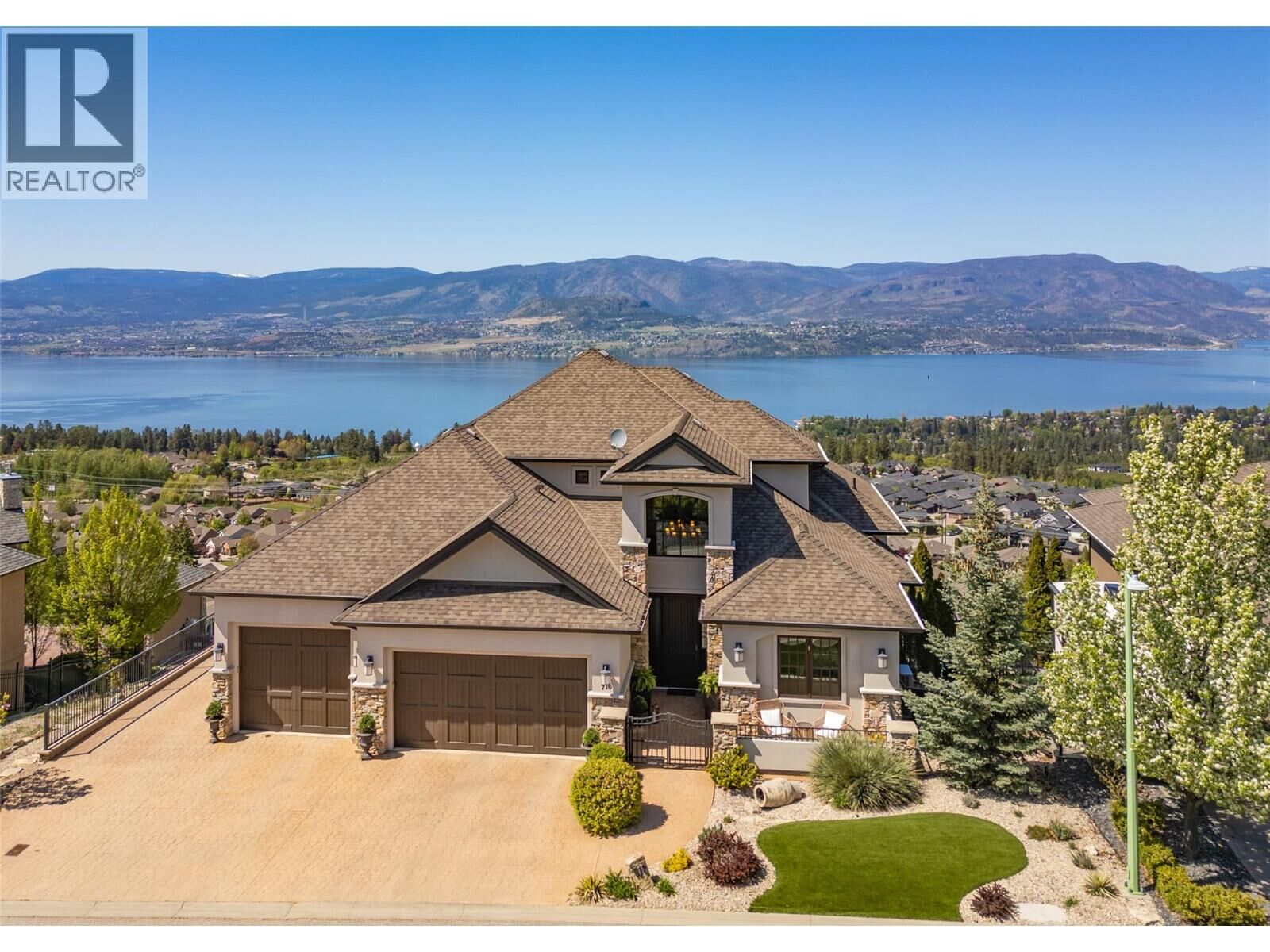 Property Photo: 716 Kuipers Crescent BC V1W 5B2