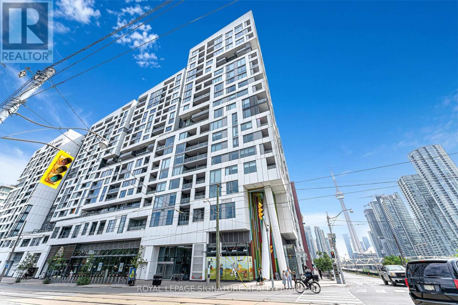 Property Photo:  27 Bathurst Street 519  ON M5V 0R1 