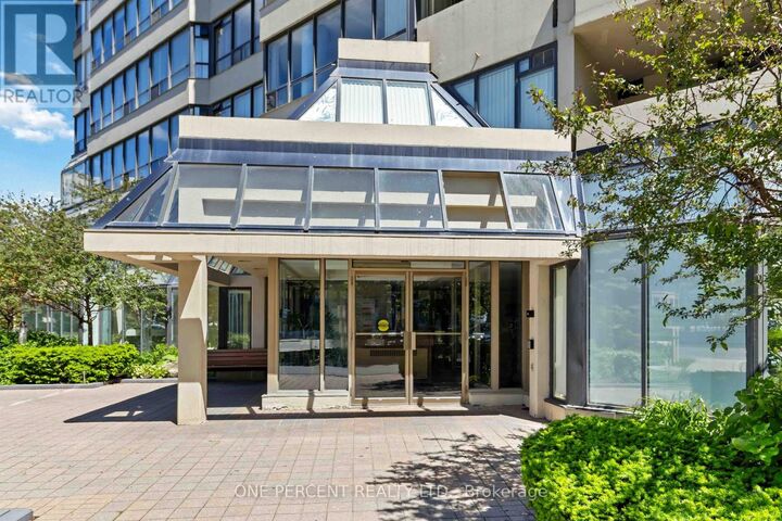 Property Photo:  400 Webb Drive 1002  ON L5B 3Z7 