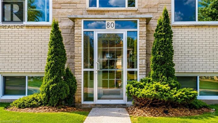 Property Photo:  80 Kinzie Avenue 9  ON N2A 2J5 