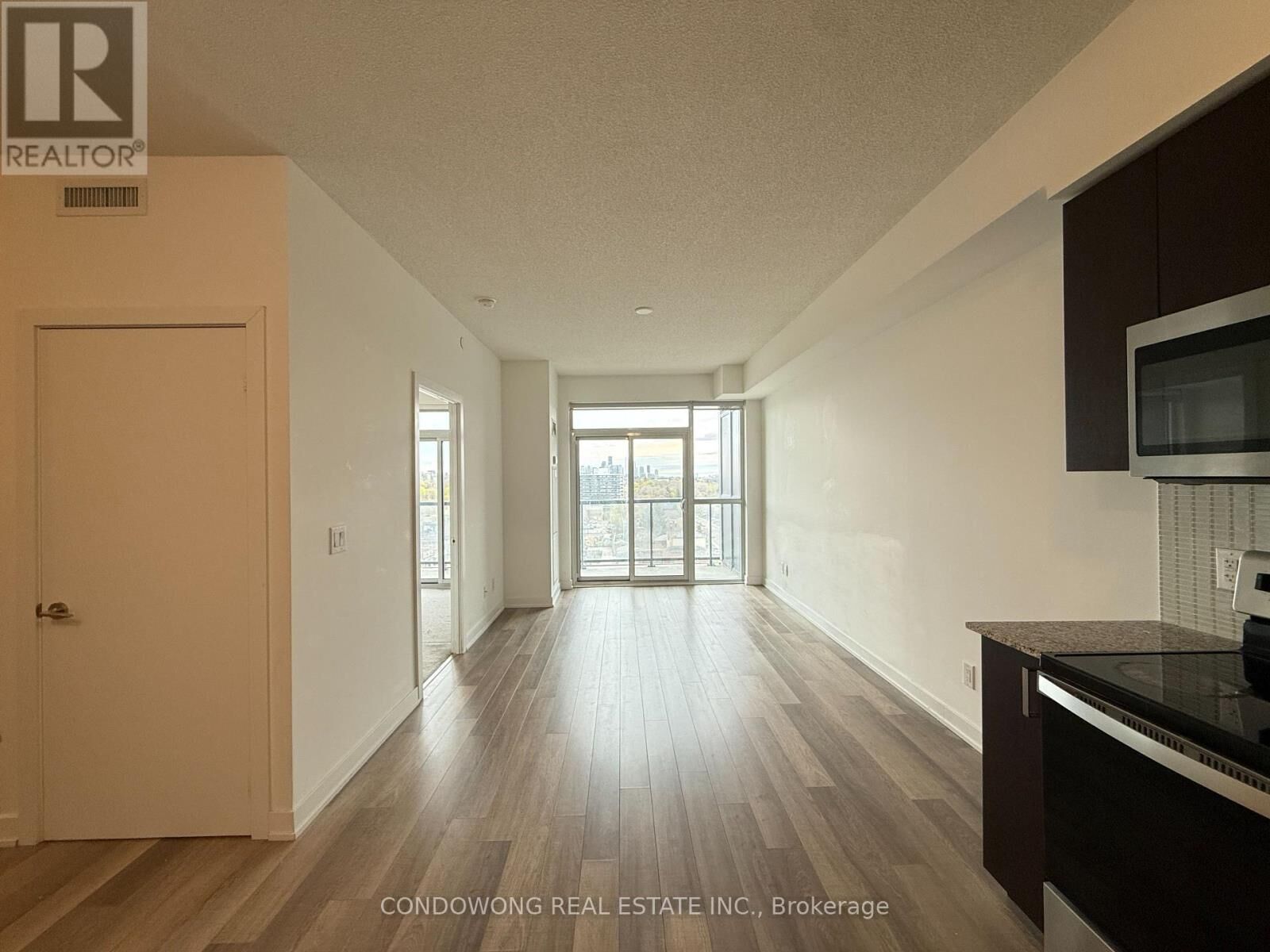 Property Photo:  1603 Eglinton Avenue West 902  ON M6E 0A1 