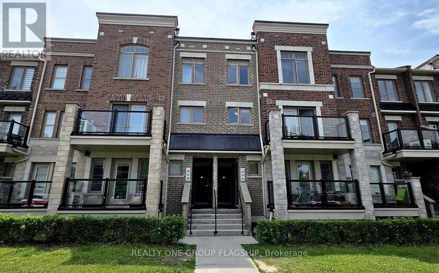 Property Photo:  2355 Sheppard Avenue West 23  ON M9M 0E7 