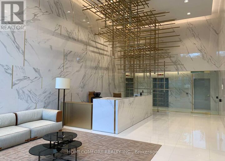 Property Photo:  85 Wood Street 621  ON M4Y 0E8 