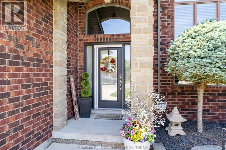 Property Photo:  40 Enclave Place  ON N7L 5R8 