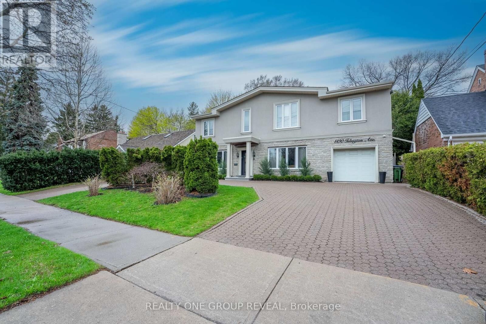 Photo de la propriété:  1490 Islington Avenue  ON M9A 3L5 