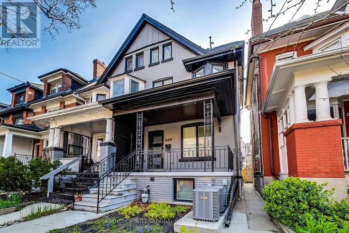 Property Photo:  669 Euclid Avenue Lower  ON M6G 2T8 
