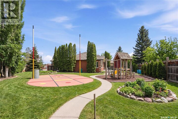 Property Photo:  214 Forsyth Court  SK S7N 4H2 