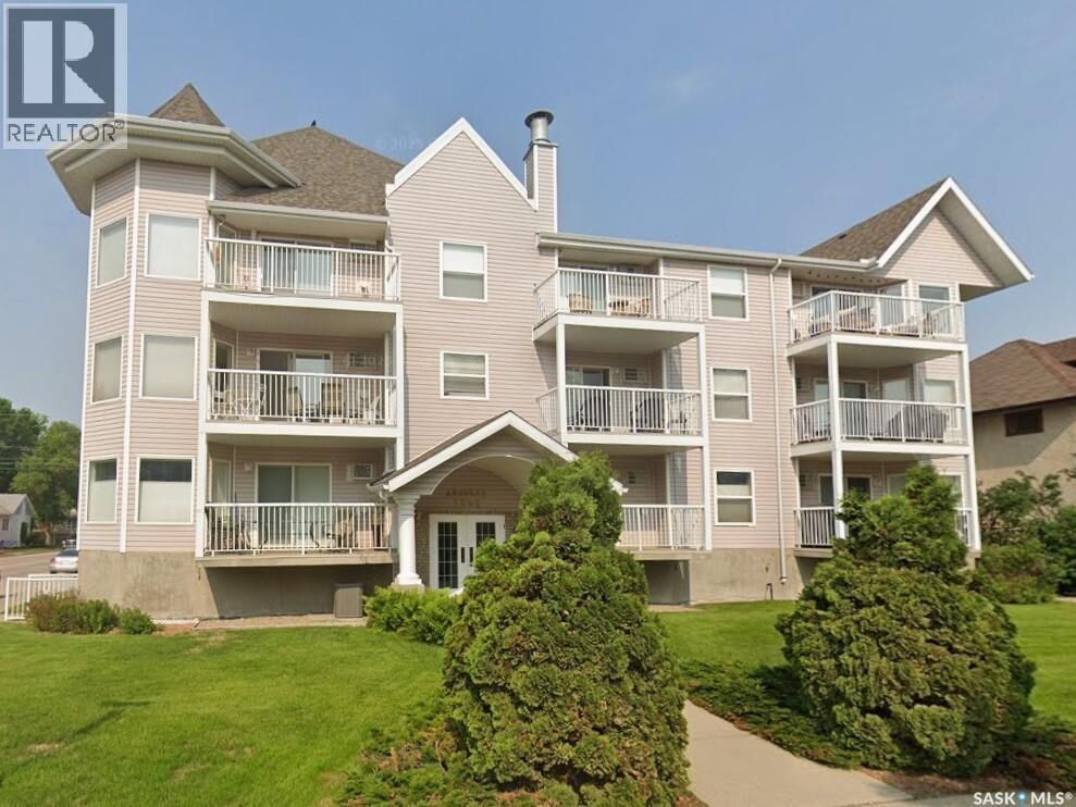 Property Photo: 102 1202 1st Avenue NW SK S6H 3N6