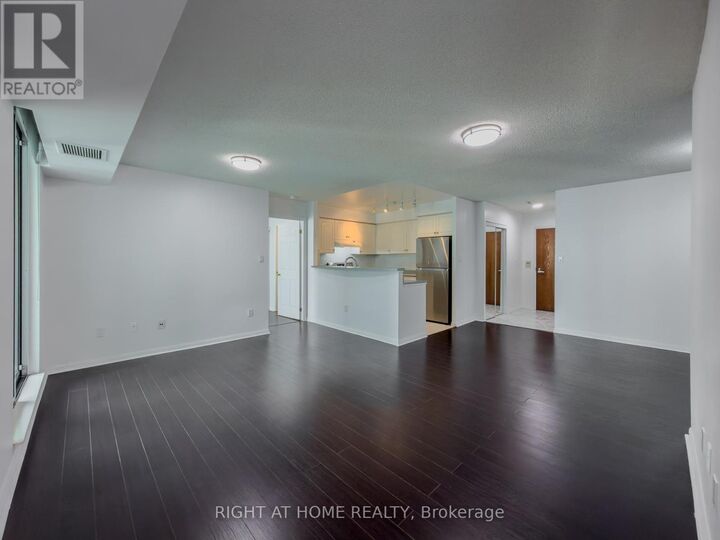 Photo de la propriété:  23 Lorraine Drive 1101  ON M2N 6Z6 