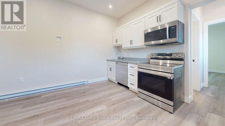 Property Photo: 39 1st Avenue South Unit 12 ON N0G 1L0