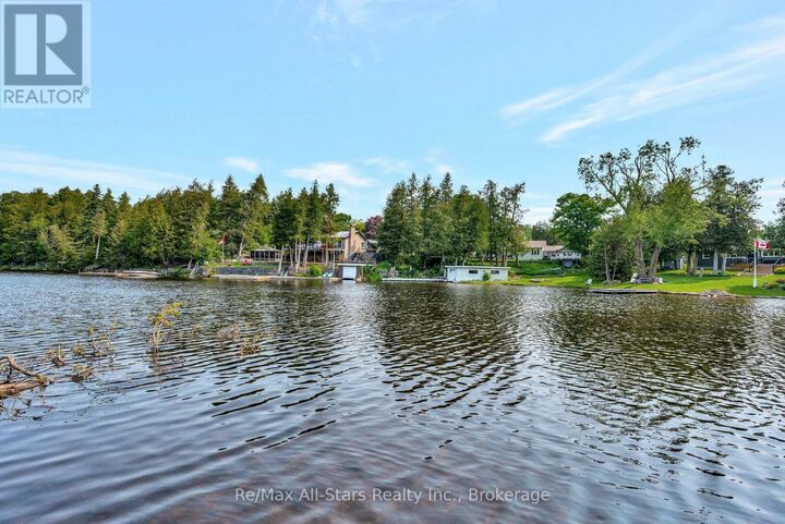 Property Photo:  14 Wychwood Drive East  ON K0M 1N0 