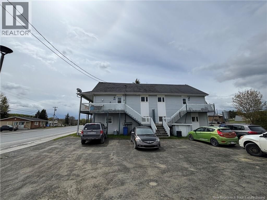 Property Photo:  76 Notre Dame  NB E8B 1H4 