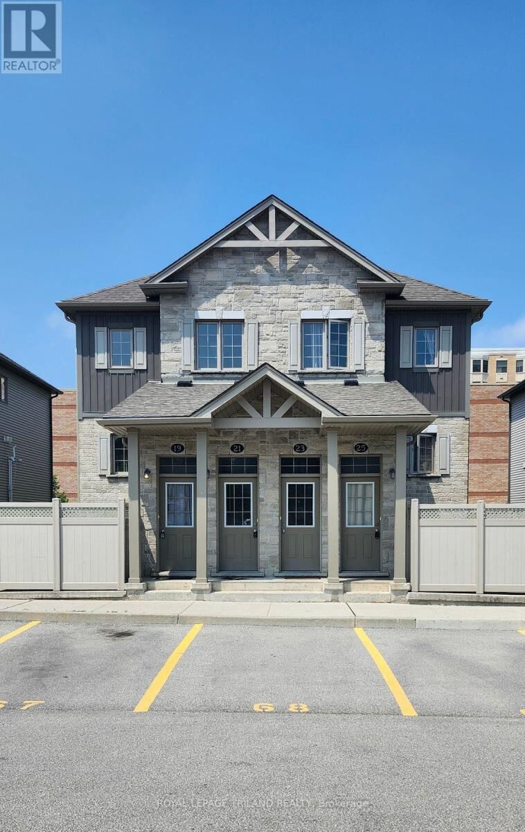 Property Photo:  3200 Singleton Avenue 25  ON N6L 0C7 