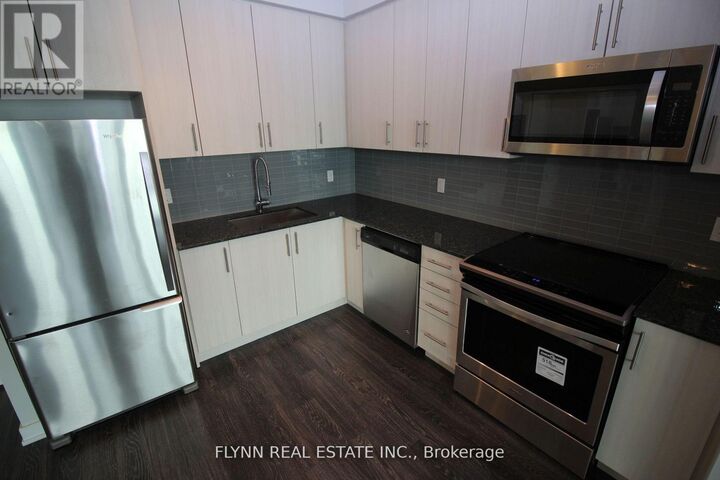 Property Photo: 4085 Parkside Village Drive 310 ON L5B 0K9
