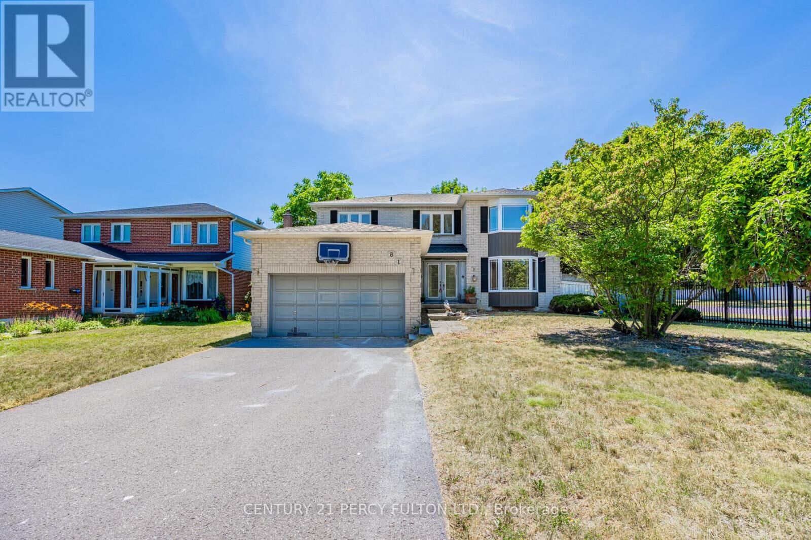 Property Photo:  81 Ennisclare Place  ON L1R 1R9 