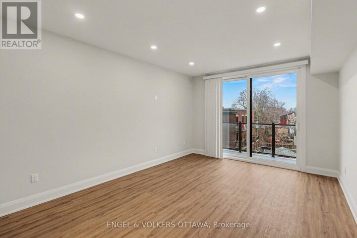 Property Photo:  35 Monk Street 7  ON K1S 3Y7 