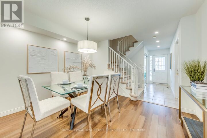 Property Photo:  2066 Broadleaf Crescent  ON L7L 6S4 