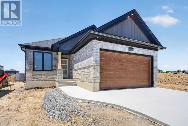 Property Photo:  11 Postma Crescent  ON N0M 1A0 