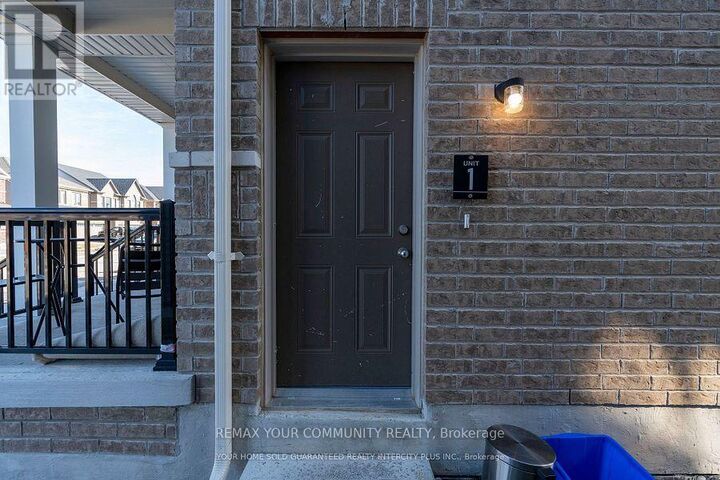 Property Photo:  15 Valleybrook Road  ON L9J 1L4 