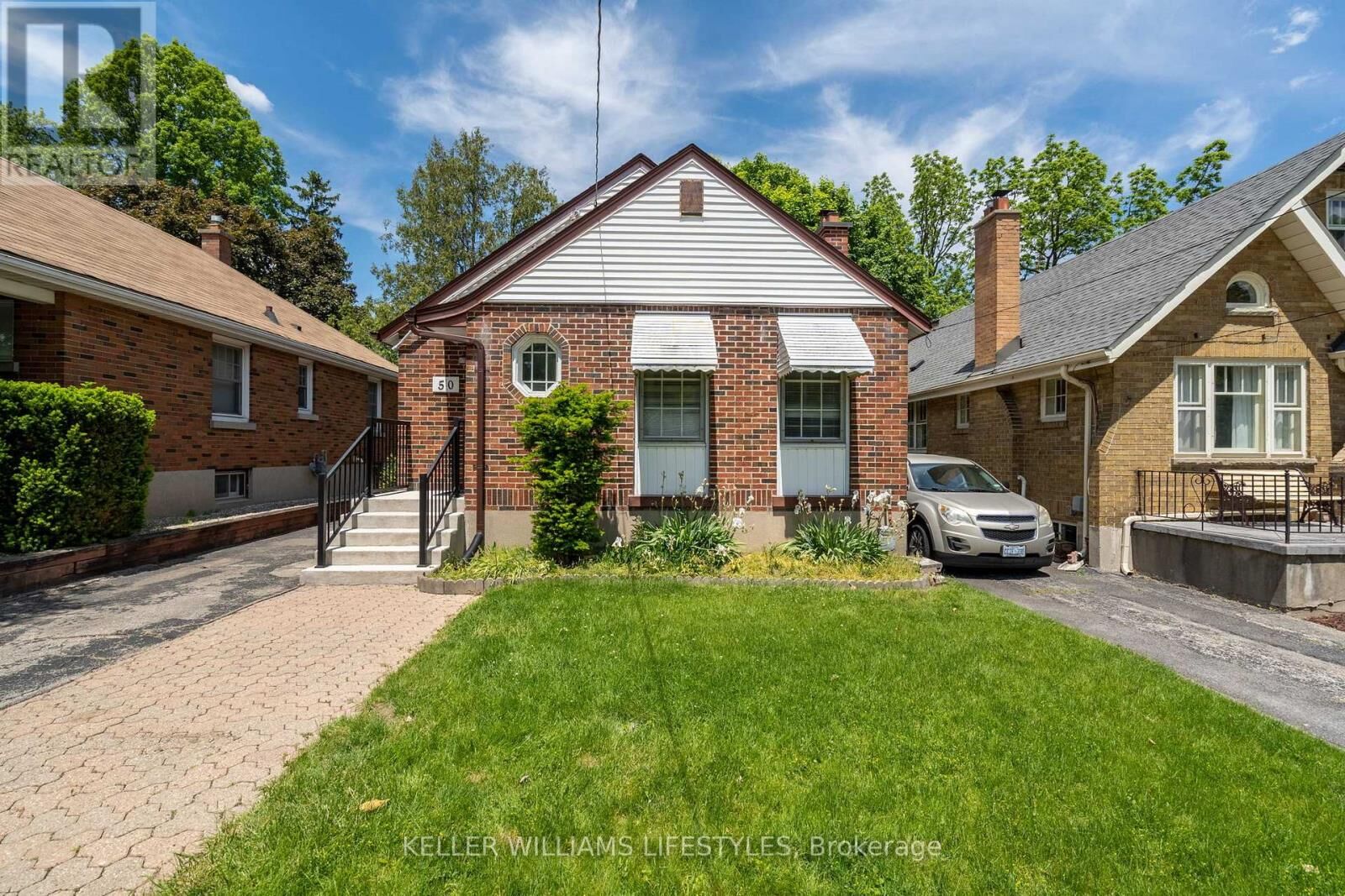 Property Photo:  50 Thomas Janes Drive  ON N6C 2G9 