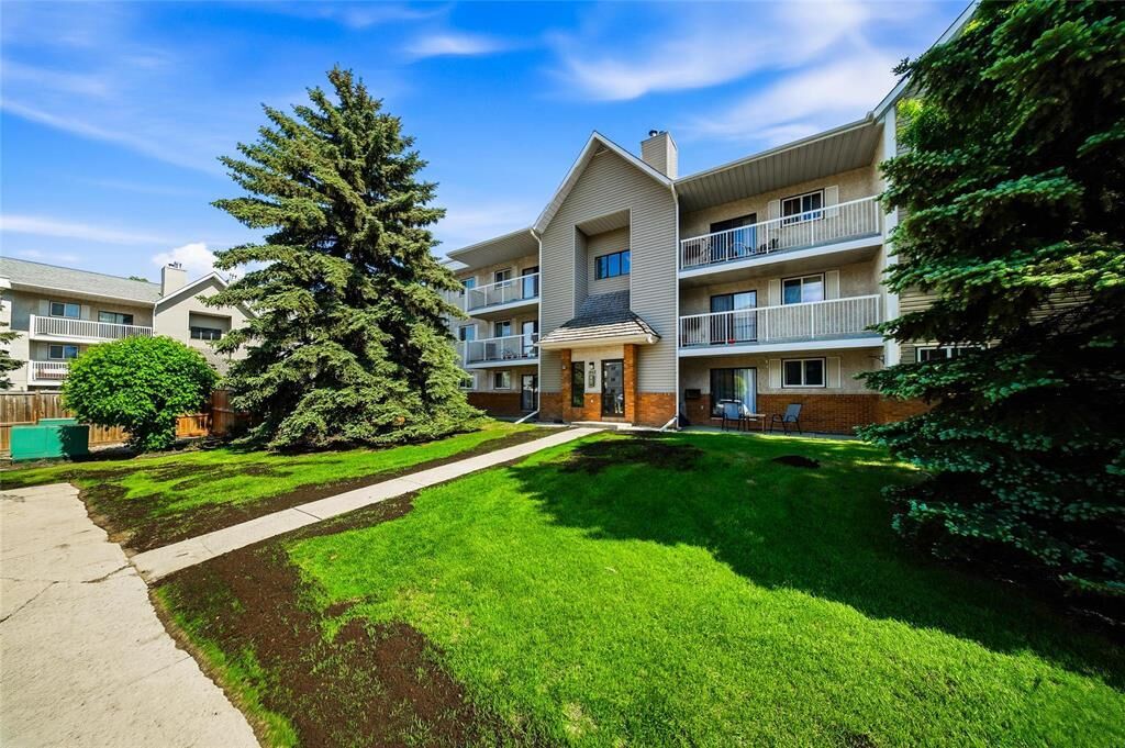 Property Photo: 100 Plaza Drive MB R3T 5K8