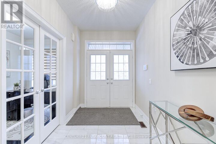 Property Photo: 563 Dougall Avenue East ON L7C 3Z4