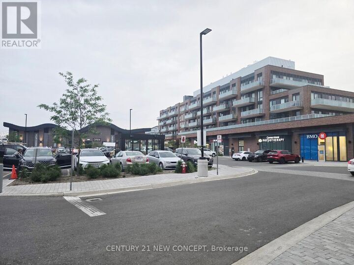 Property Photo: 215 Lakeshore Road West 347 ON L5H 0A7