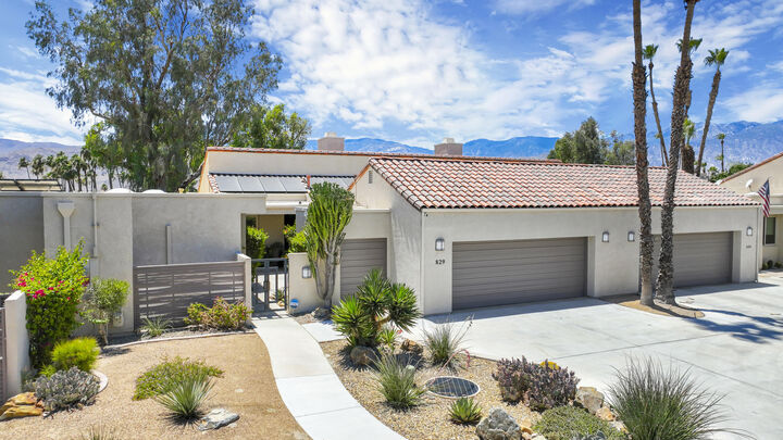 Property Photo:  829 Inverness  CA 92270 