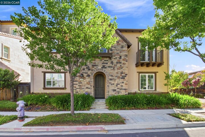 Property Photo: 1365 Bayberry View Ln CA 94582