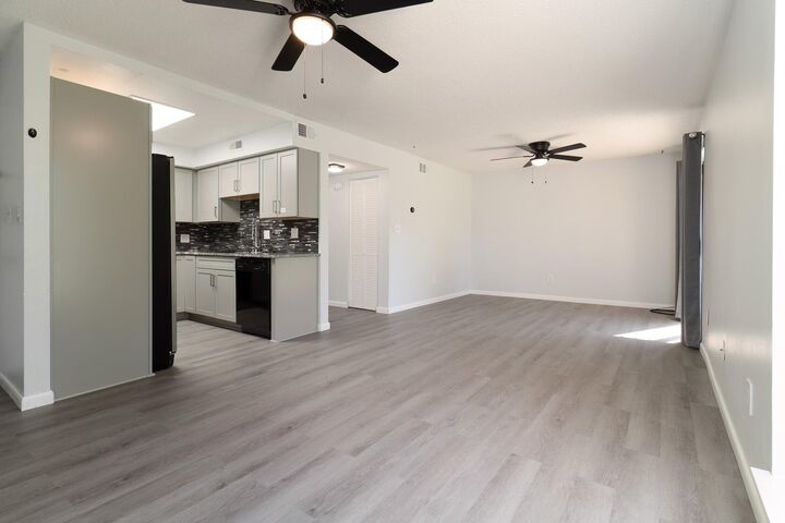 Property Photo:  308 SW Miracle Strip Parkway 3B  FL 32548 