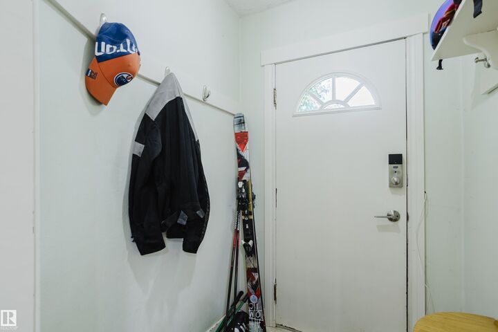 Property Photo:  11158 65 Street NW  AB T5W 4K1 
