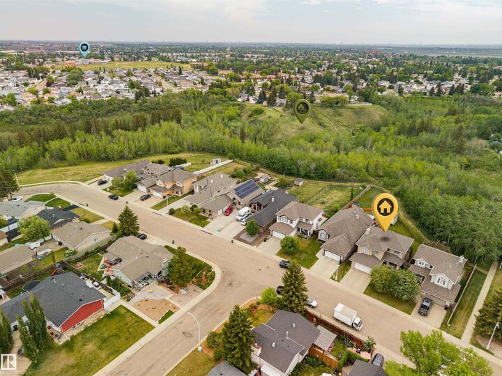 Property Photo:  57 Homestead Crescent NW  AB T5A 2Y1 