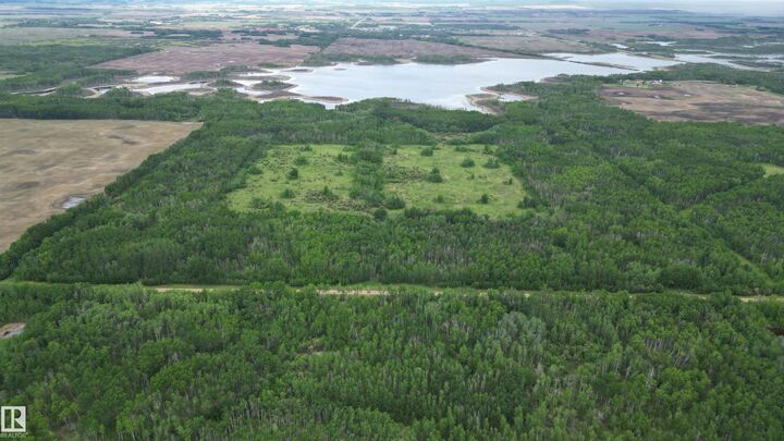 Property Photo:  Twp Rd 833  AB T0H 2A0 