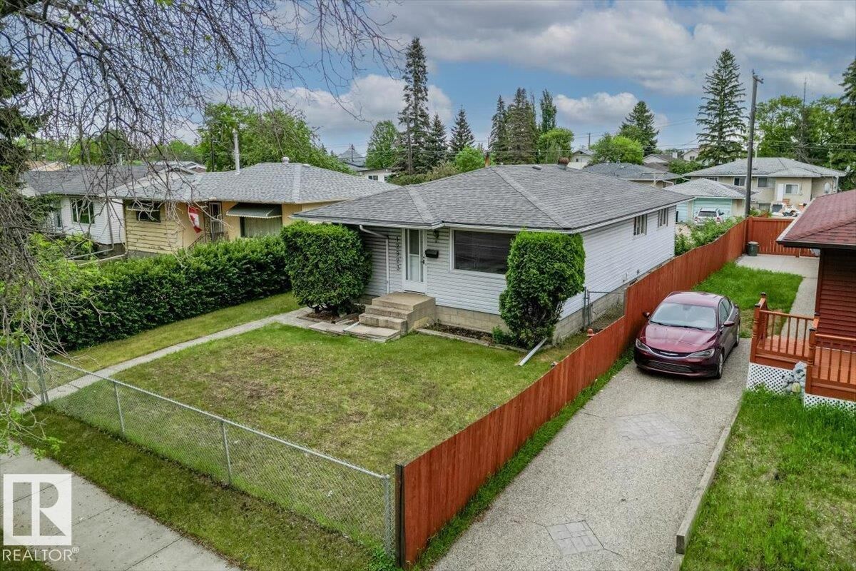Property Photo: 12923 113A Street NW AB T5E 5B4