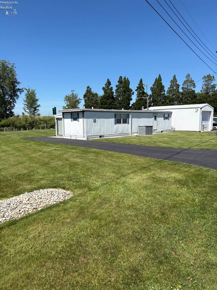Property Photo:  2825 W Risingsun Road  OH 43452 